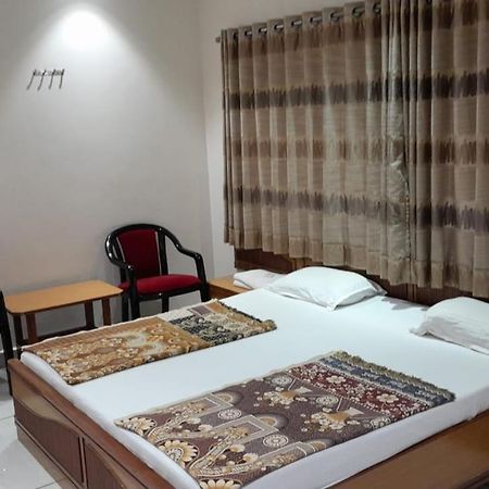 Hotel Ankit Virpur Esterno foto