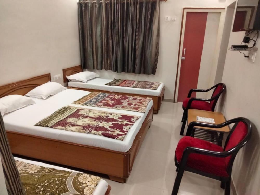 Hotel Ankit Virpur Esterno foto