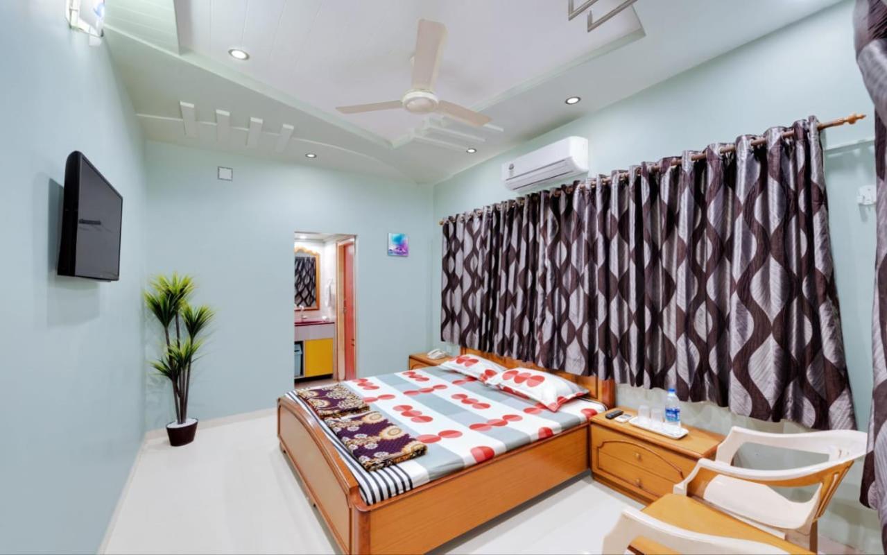 Hotel Ankit Virpur Esterno foto